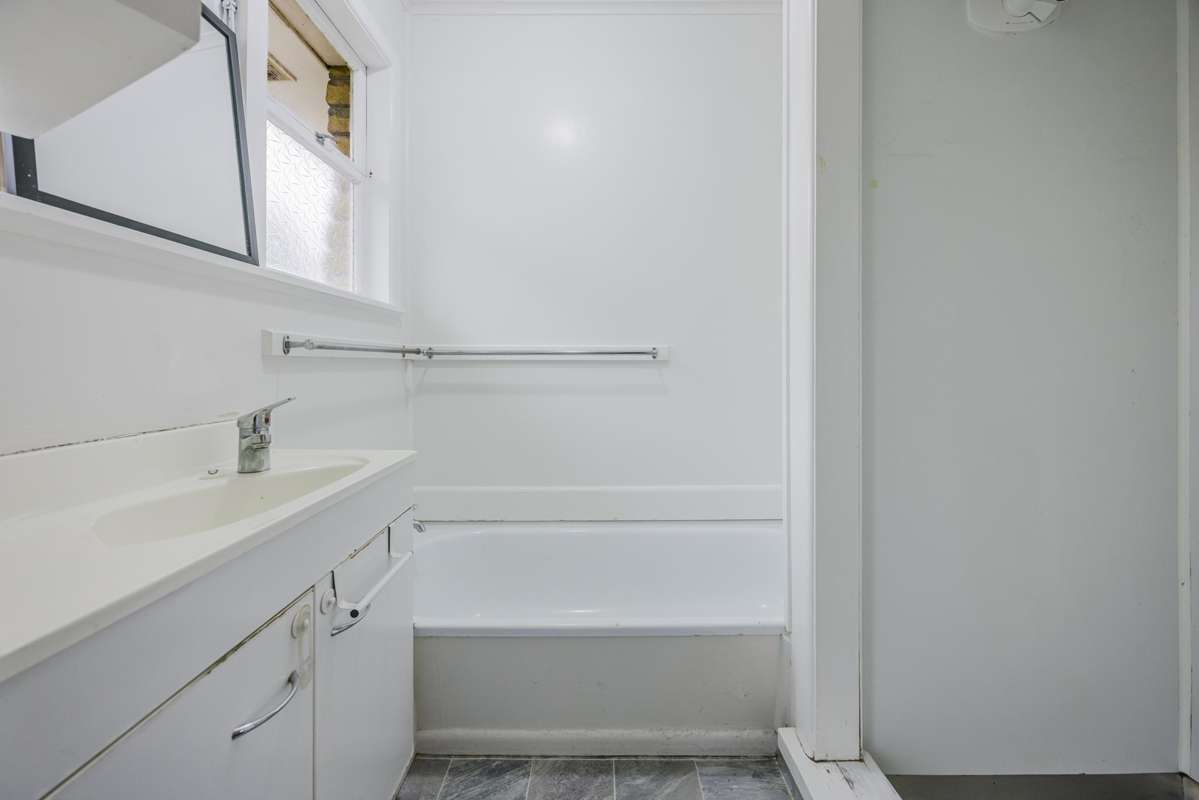 1/10 Harding Avenue_5