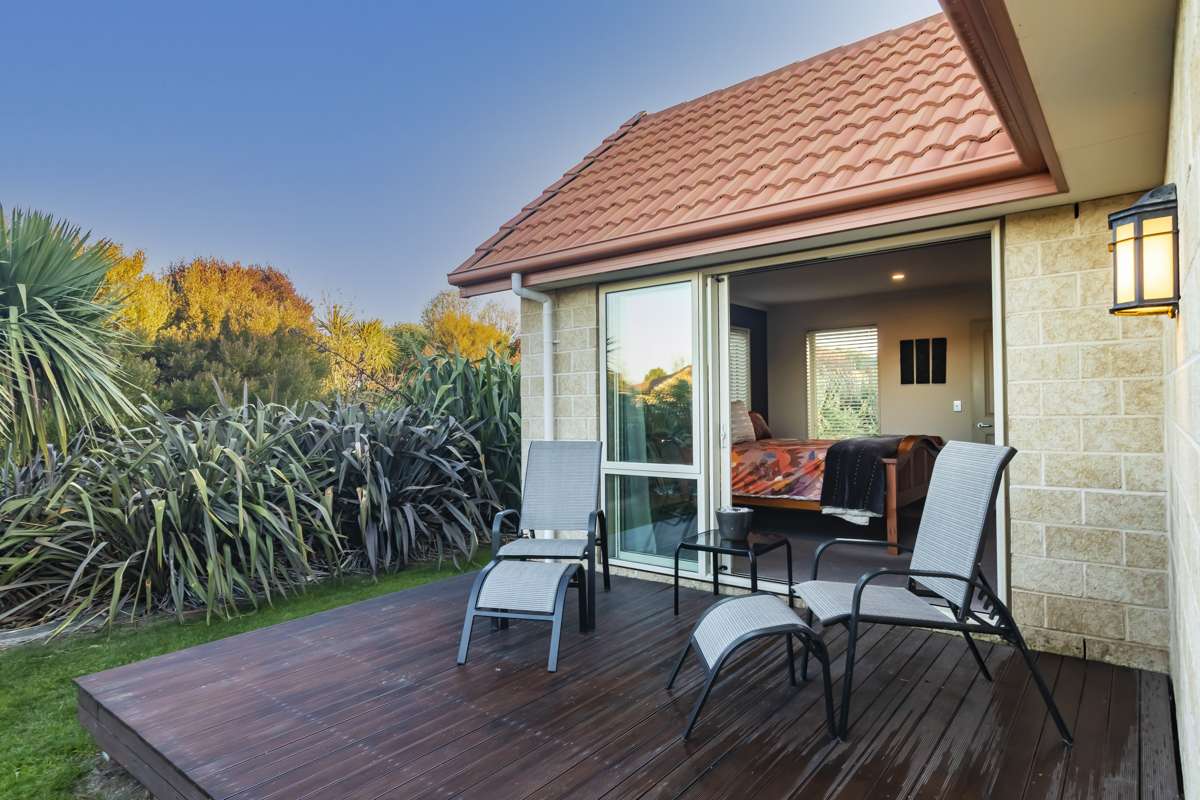 34 Amberley Beach Road_1