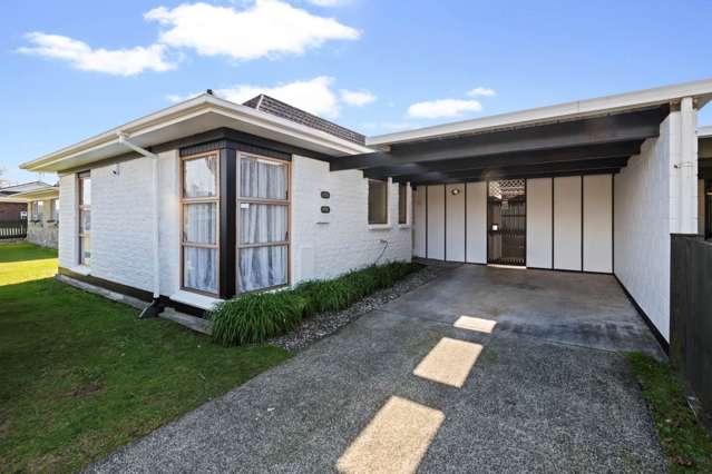 Great Starter - Excellent Location!
