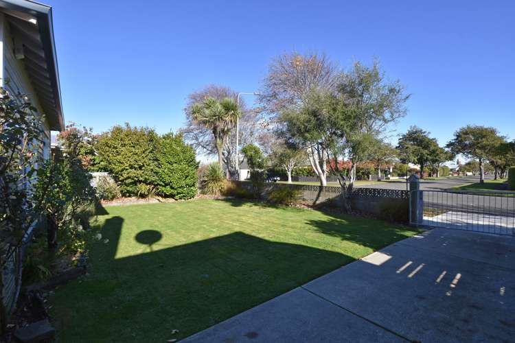 169 Bamborough Street Richmond_16