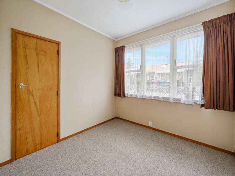 49a James Street Glenholme_17