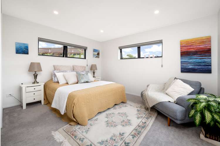 12 Channing Crescent Botany Downs_7