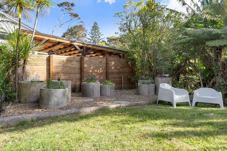 7 Happeace Lane Titirangi_39