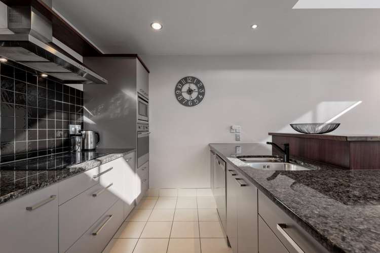 6/29 Third Avenue Tauranga Central_8