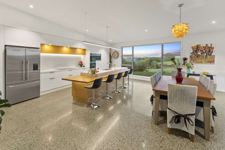 6 Shirtcliff Lane Redwood Valley_11