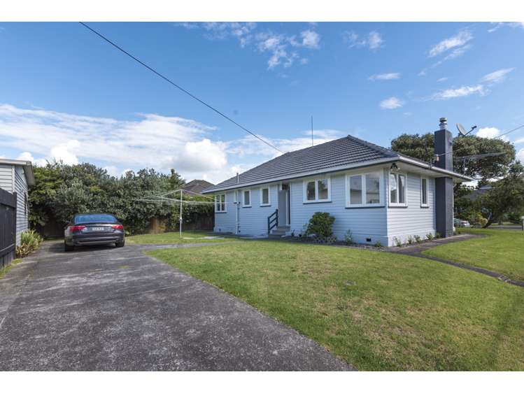 8 Cornwall Street Te Atatu South_13