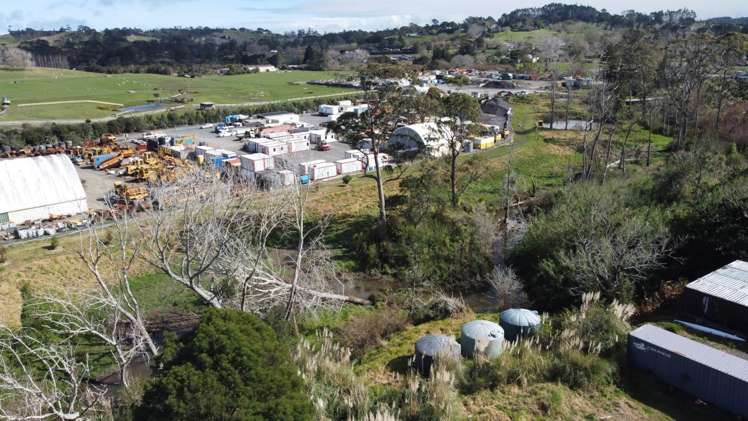 2 Horseshoe Bush Road Dairy Flat_14