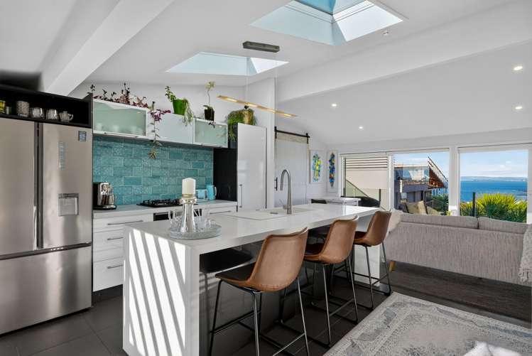 1/64 Seaview Road Castor Bay_5