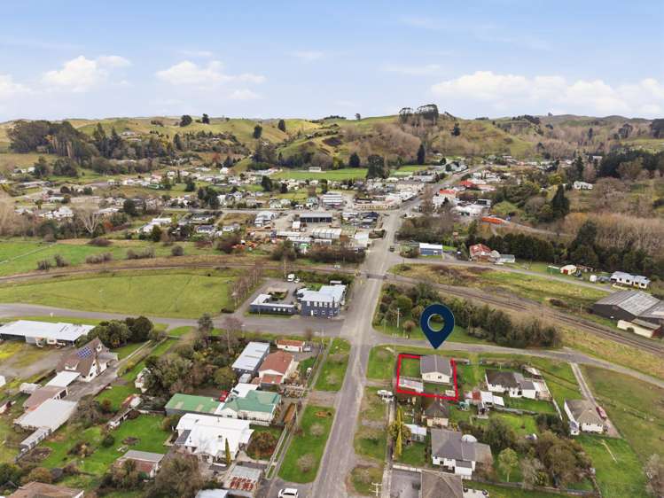 4 Station Road Hunterville_15