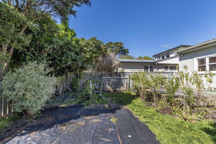 12 & 12A Wairaka Road Pukerua Bay_30