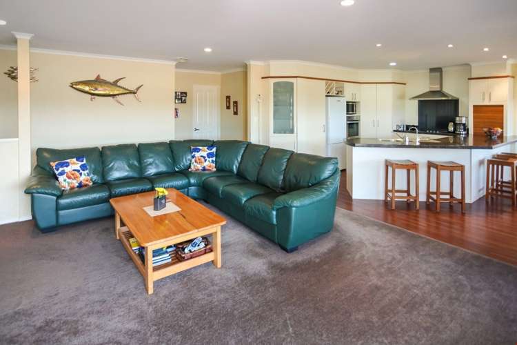 1898 Miranda Road Mangatangi_6