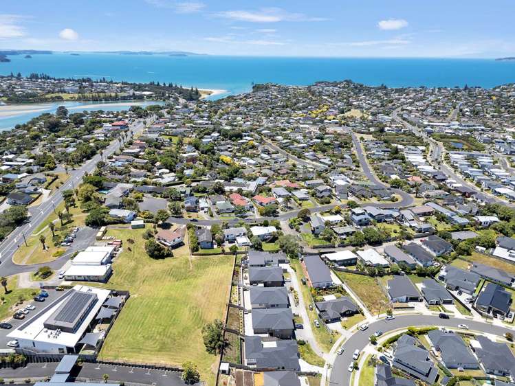 31 Surf View Crescent Red Beach_34