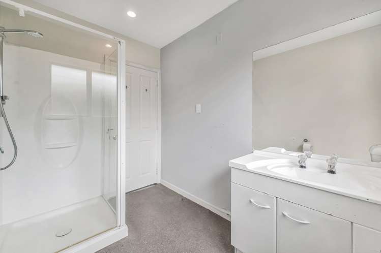 28 Matangi Street Hei Hei_18