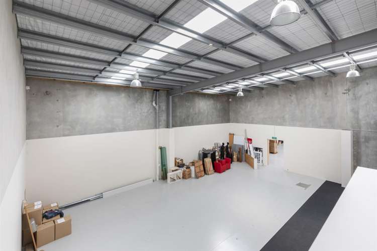 Units 14 & 15, 150 Cavendish Road Casebrook_7