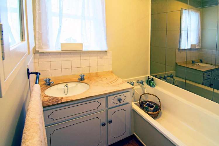 61 Fergusson Street Solway_12