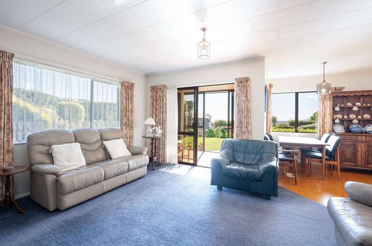 51 Churchill Avenue Richmond_7