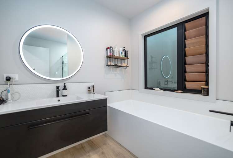 52 Cross Creek Road Featherston_24