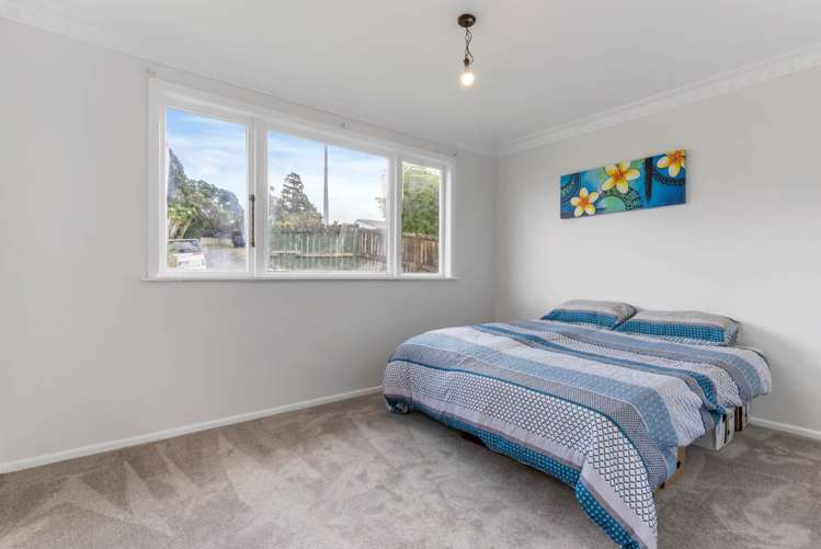 9 Surat Place Glen Eden_9