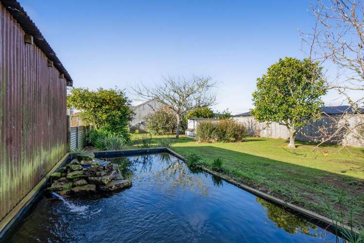 37 Warwick Road Stratford_40