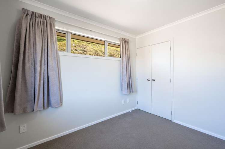 41 Saint Lawrence Street Toi Toi_9