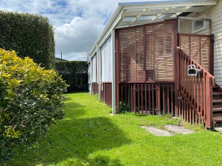 114 Mcleod Road Te Atatu South_7