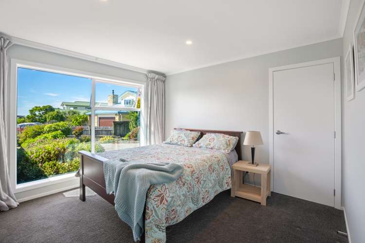 156 Field Way Waikanae Beach_16