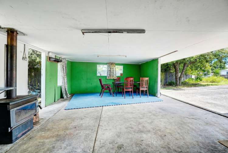 19 Chorley Ave Massey_17