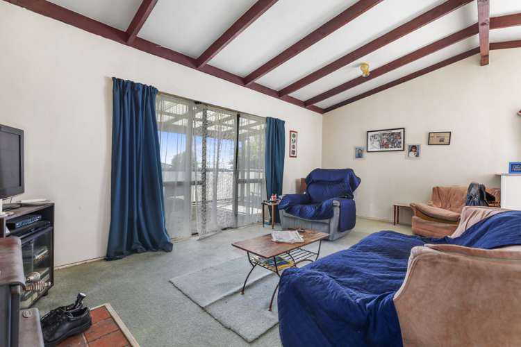 20 Sequoia Crescent Owhata_6