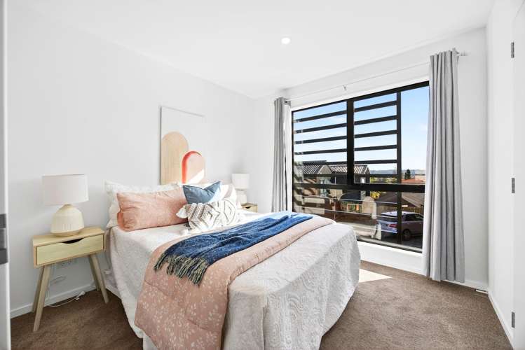 2/233 Great North Road Henderson_8