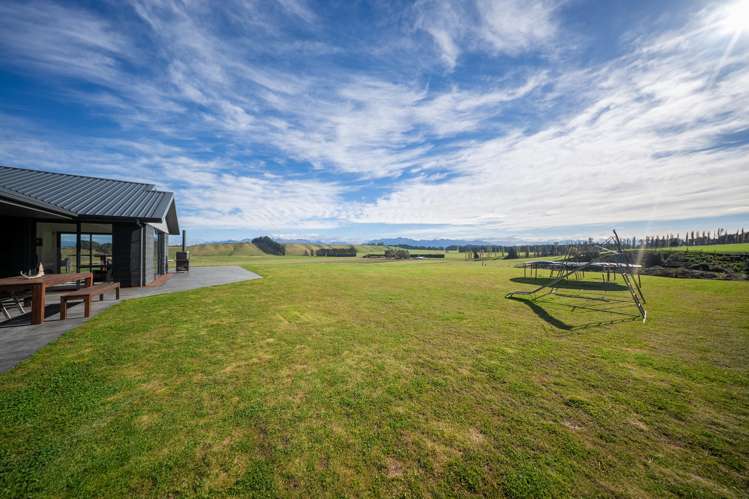796 Kakapo Road Te Anau & Surrounds_39