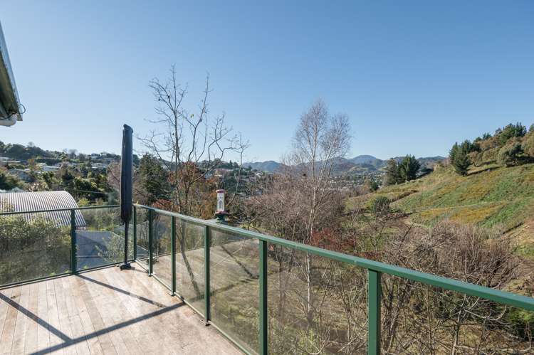 5 Banff Way Toi Toi_10