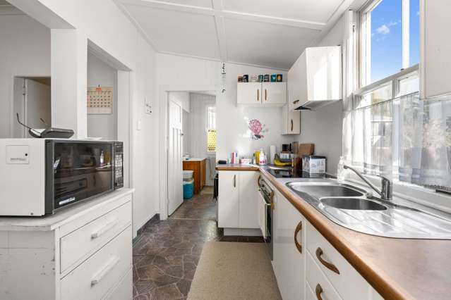 5 Queen Street Paeroa_3