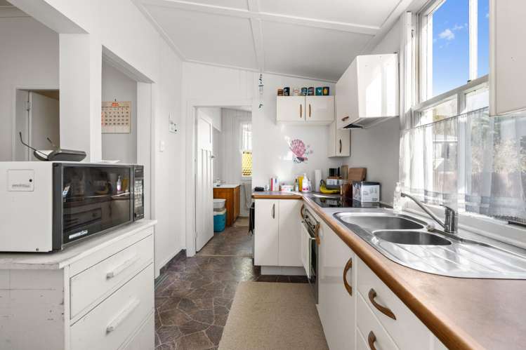 5 Queen Street Paeroa_3