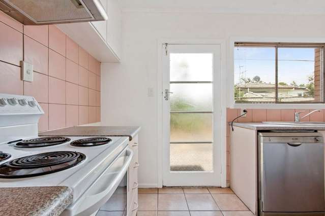 2/115B Landscape Road Mt Eden_4