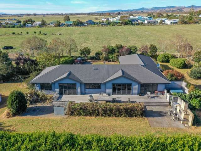 19 Duffin Road Waitakaruru_1