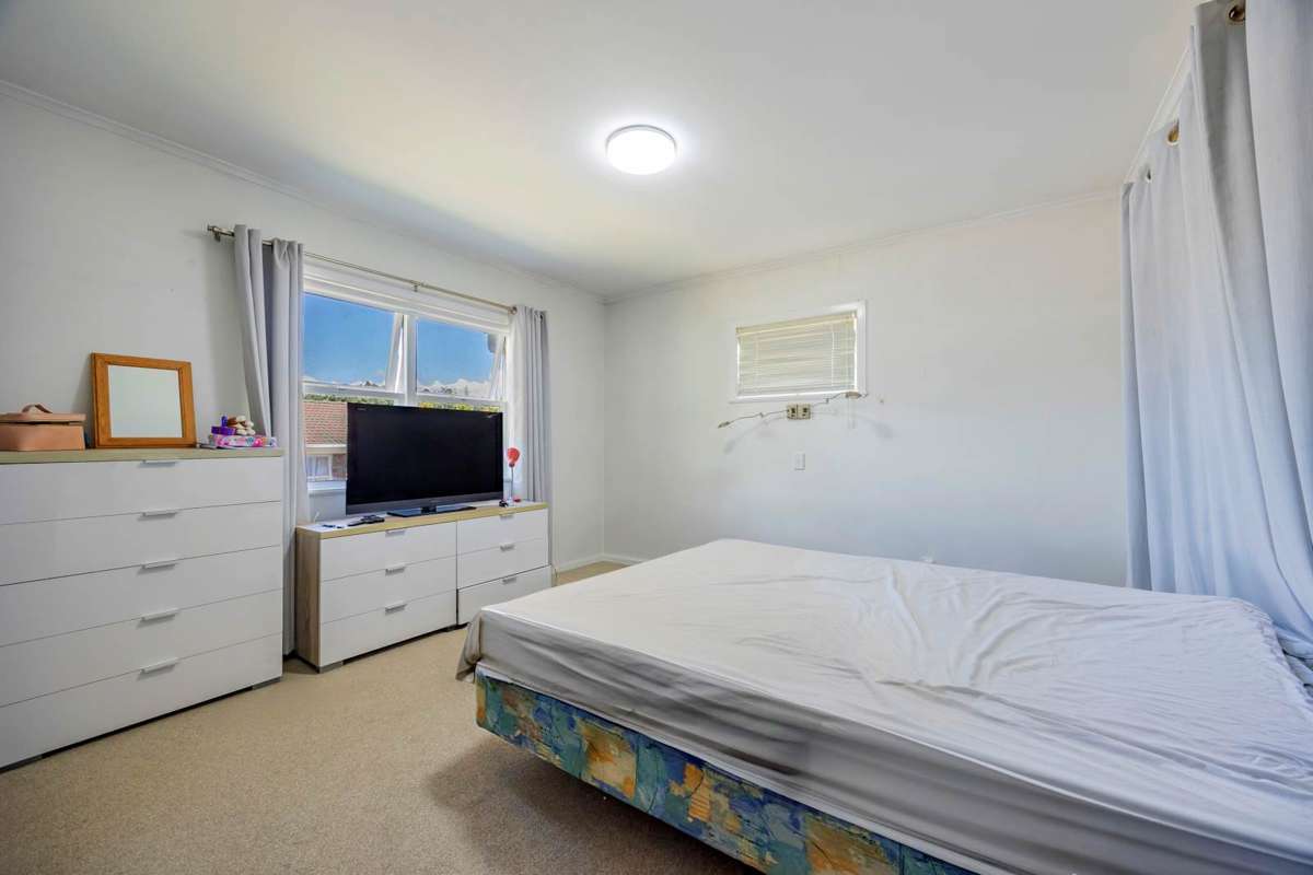 32 Chartwell Avenue_5