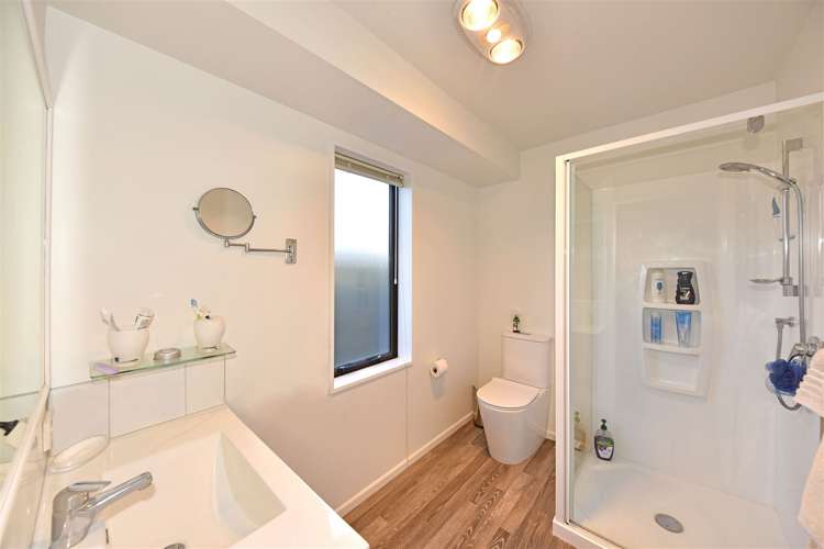 12 Sweet Waters Place Woolston_10