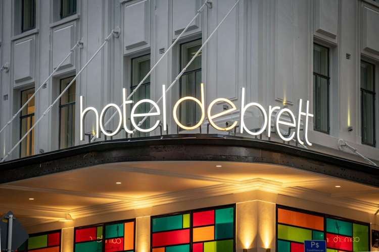 Shop 7/2-4 High Street City Centre_8