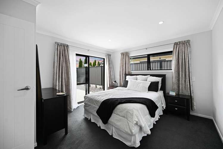 27 Stan Heather Drive Glenview_8