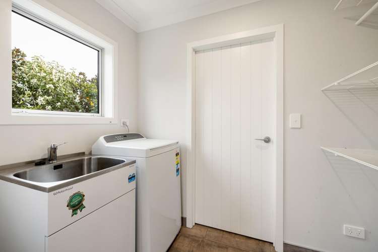 9 Tucker Close Leamington_31