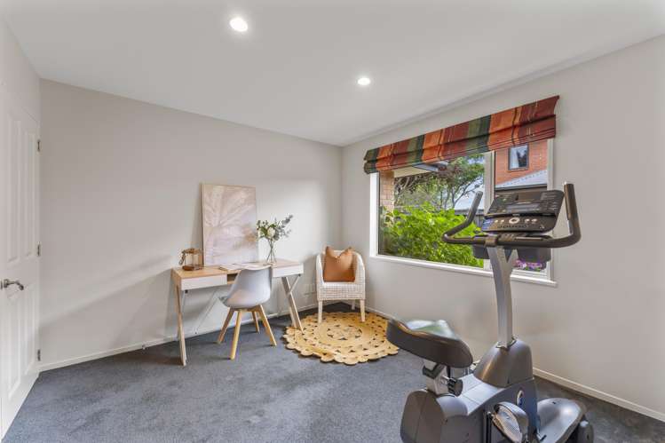 9 Saint Clair Close Harewood_11