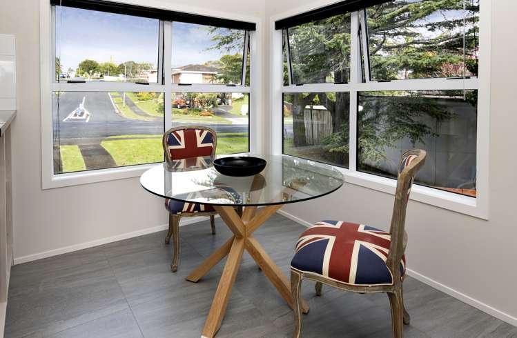 60 Beechdale Crescent Pakuranga Heights_11