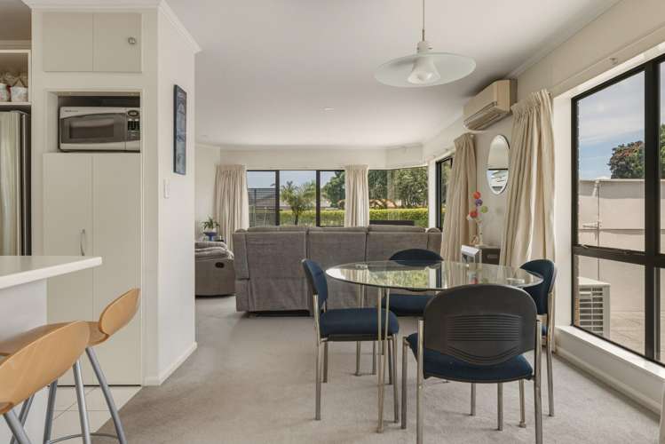 16 Pacific View Road Papamoa_10