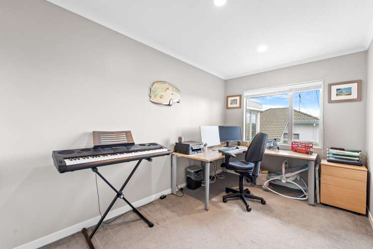 27 Caversham Drive Torbay_17