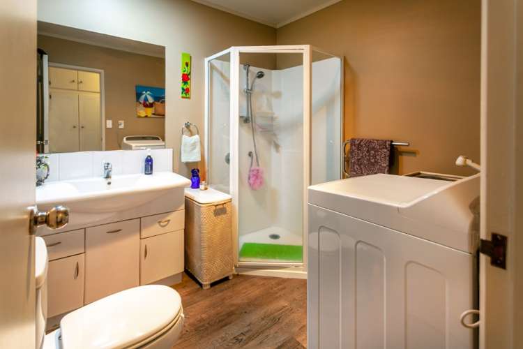 100d Waverley Place Whangamata_21