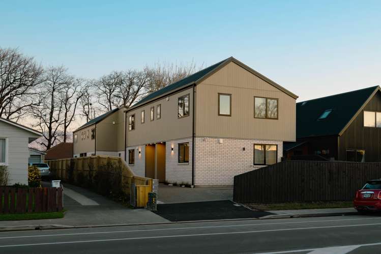 2/26 Warrington Street_0