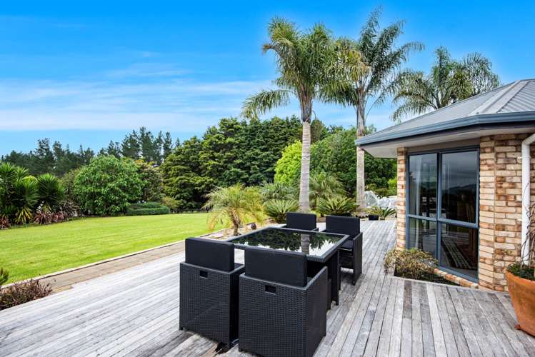 21 Going Road Matarau_16