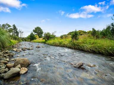 30B Thompsons Track_3