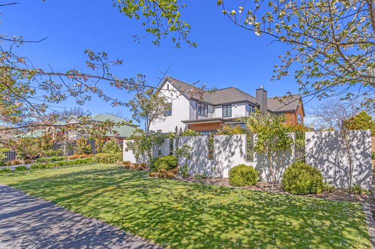 153 Regent'S Park Drive Casebrook_1