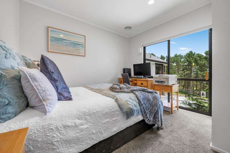 317 & 317A West Road Brookby_24